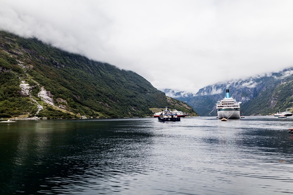cruise-ship-sea-with norway fjords